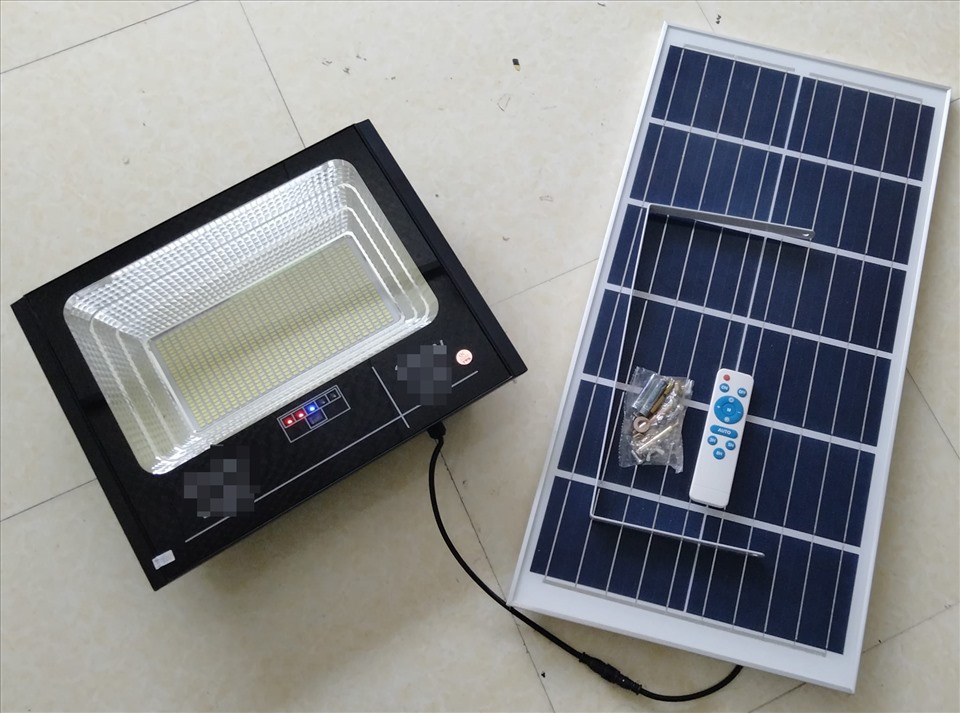 đèn năng lượng mặt trời