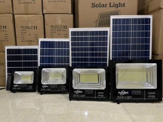 đèn năng lượng mặt trời