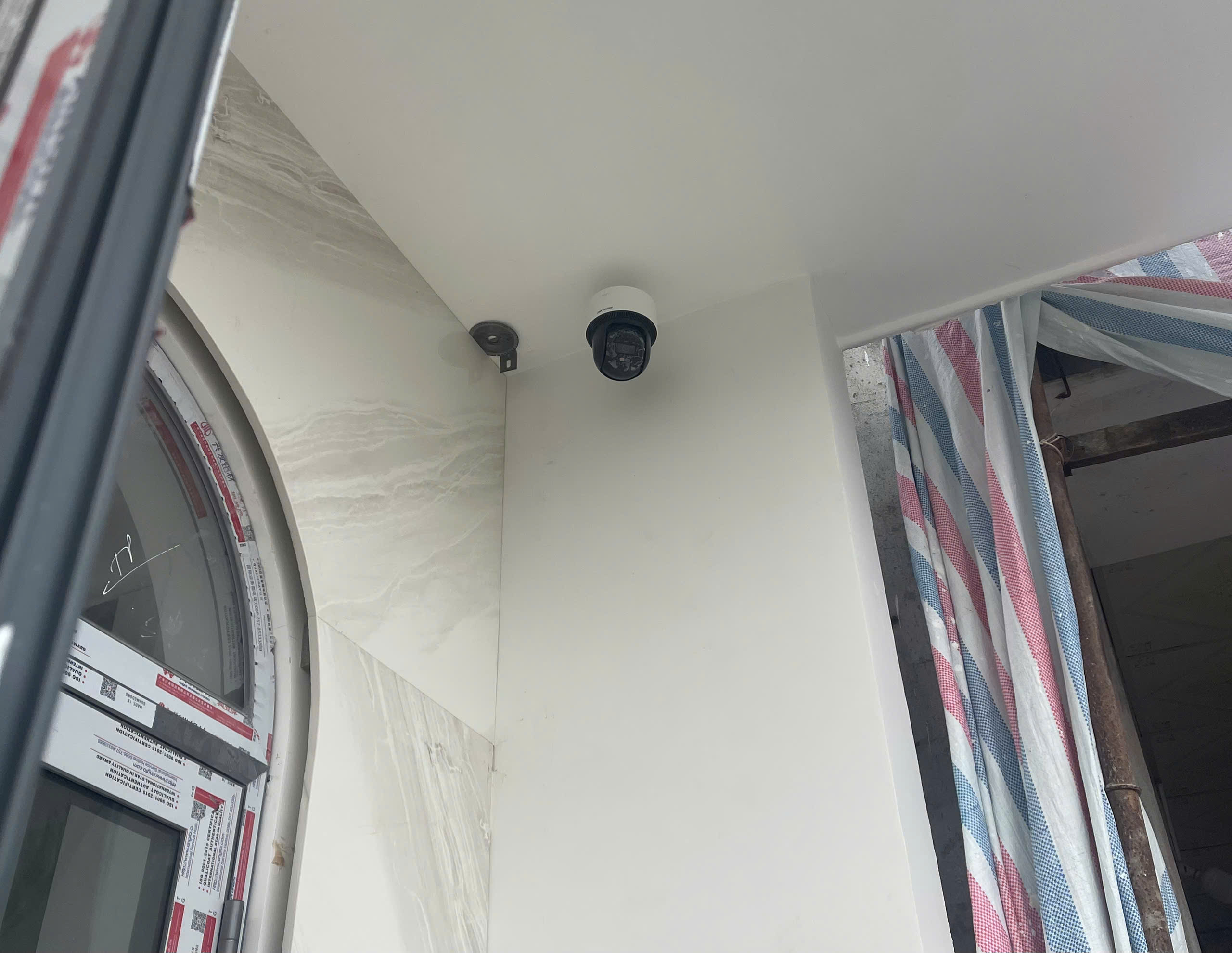 Giá camera, phụ kiện, đầu ghi, công lắp