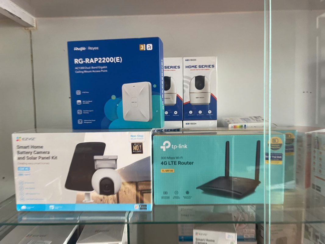 Thiết bị chính hãng, phụ kiện đầy đủ